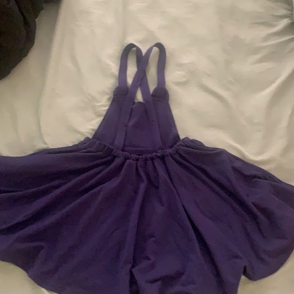 Cute overall mini dress with pockets preowned - Picture 5 of 16